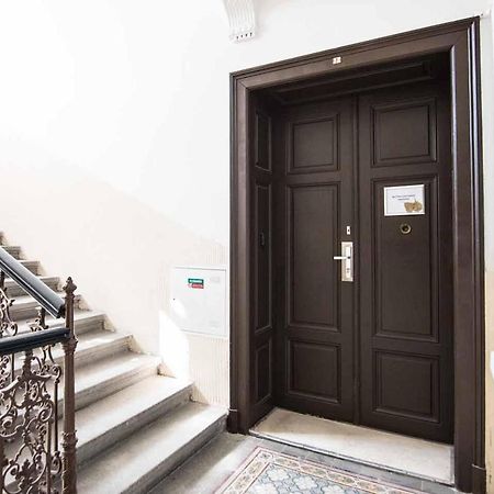 Best Place And Comfort Apartments Brno Bagian luar foto